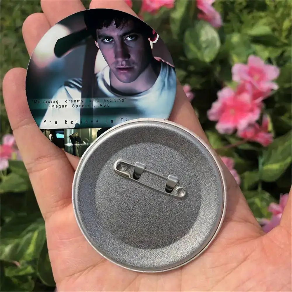 Movie Donnie Darko Vintage Ani - Vintage Collectible Pins ulasan dan harga