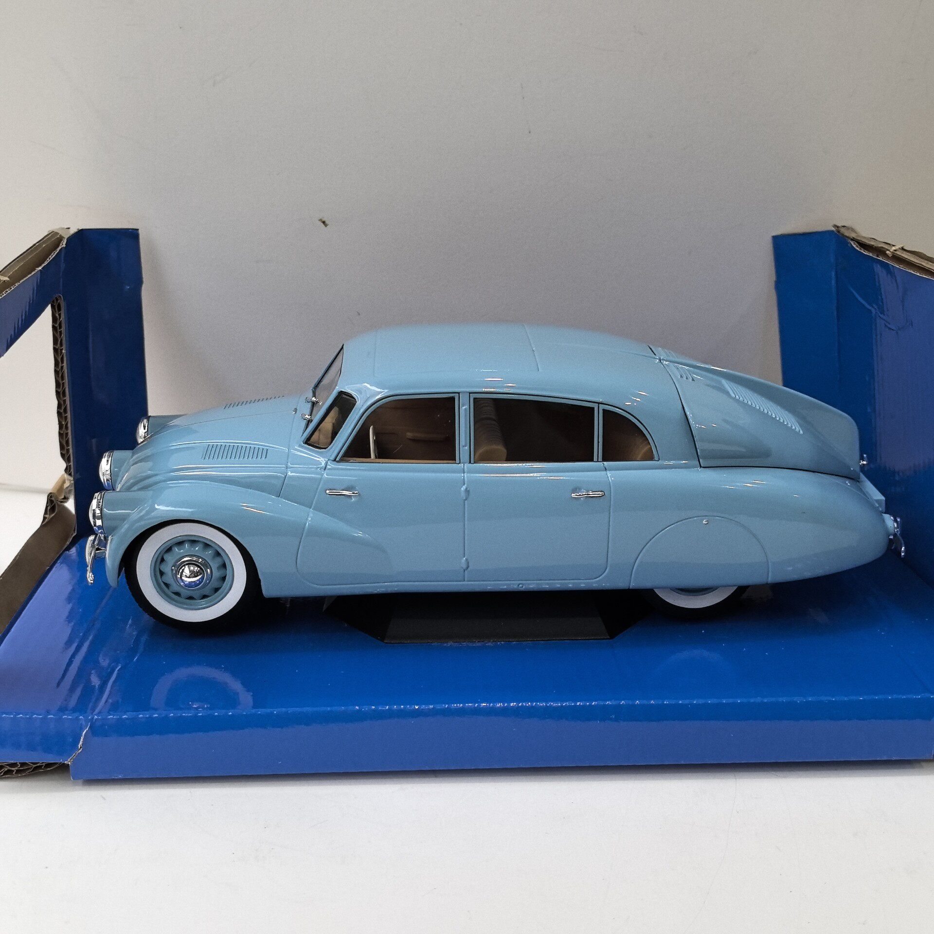 MCG Diecast 1/18 Scale TATRA 8 - Vintage Collectible & Vintage Dolls ulasan dan harga