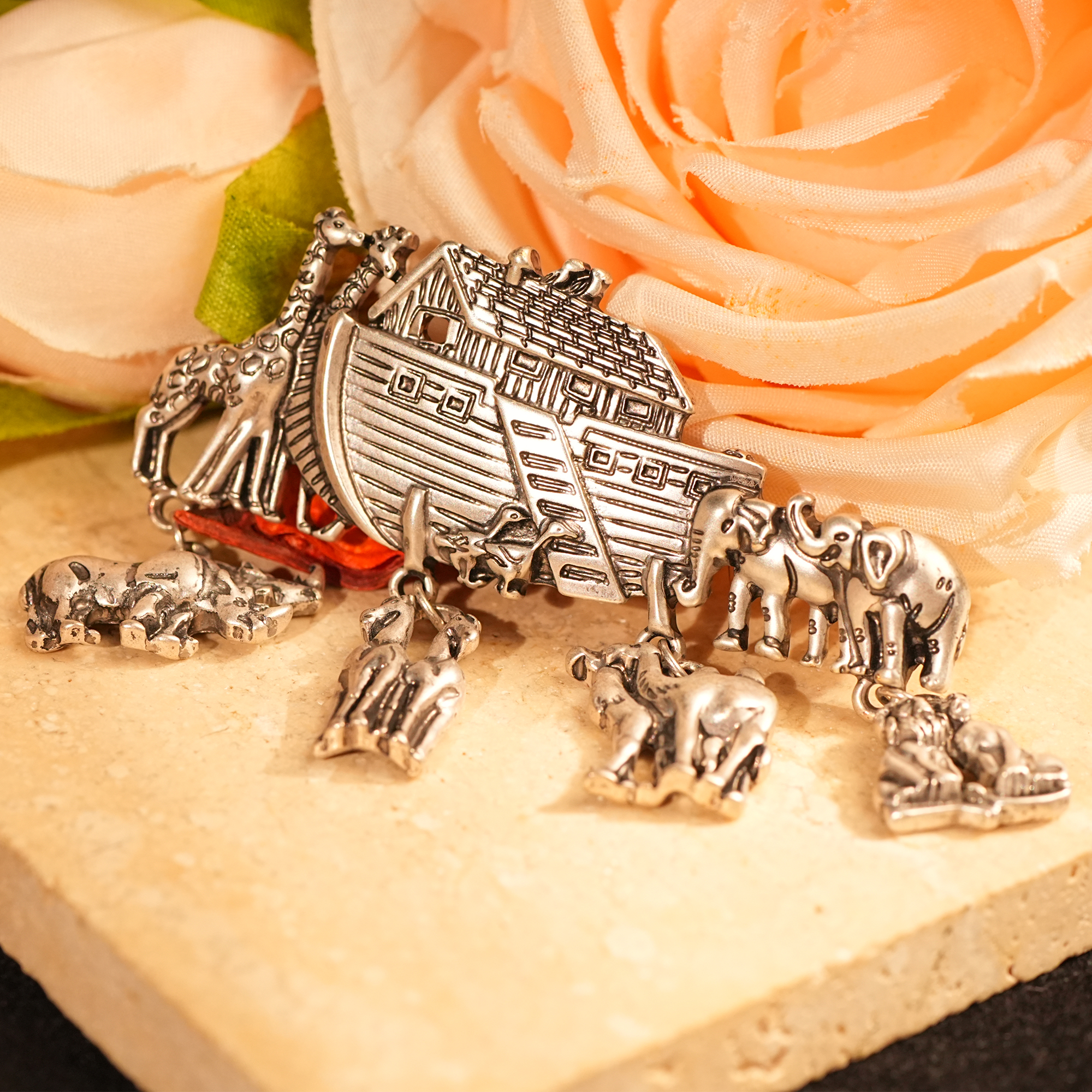 Symbol of Good Luck Elephant P - Vintage Collectible Pins ulasan dan harga