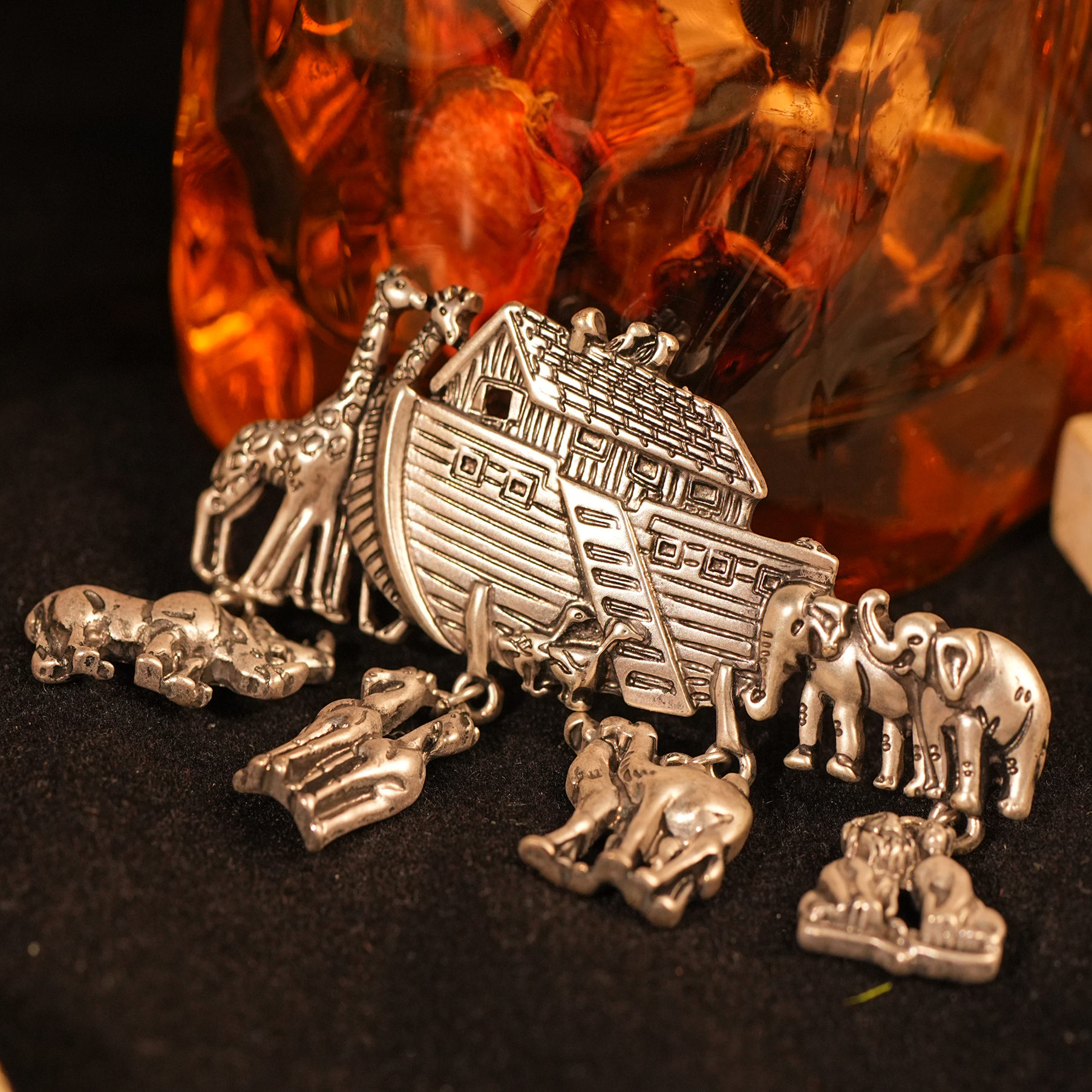 Symbol of Good Luck Elephant P - Vintage Collectible Pins ulasan dan harga
