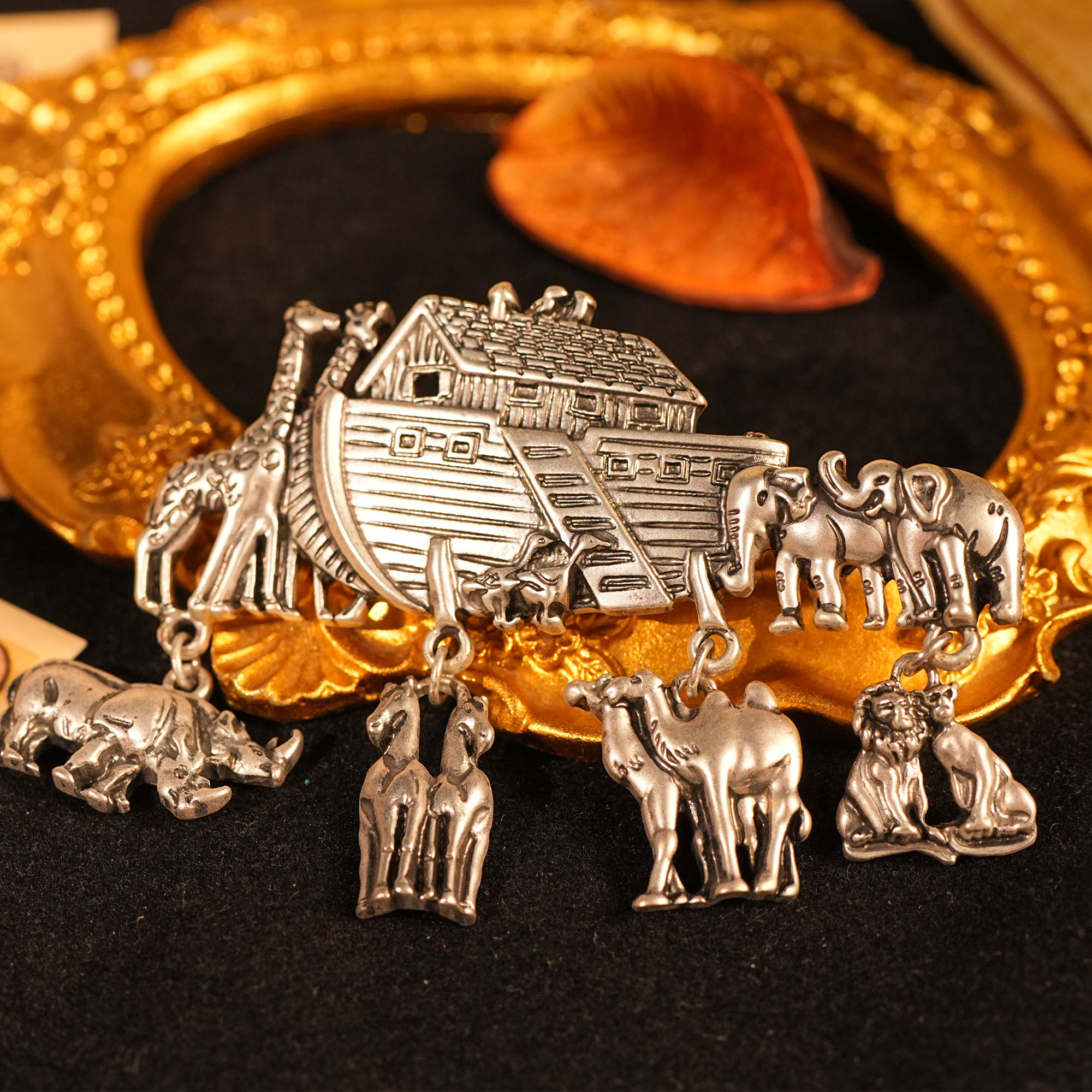 Symbol of Good Luck Elephant P - Vintage Collectible Pins ulasan dan harga
