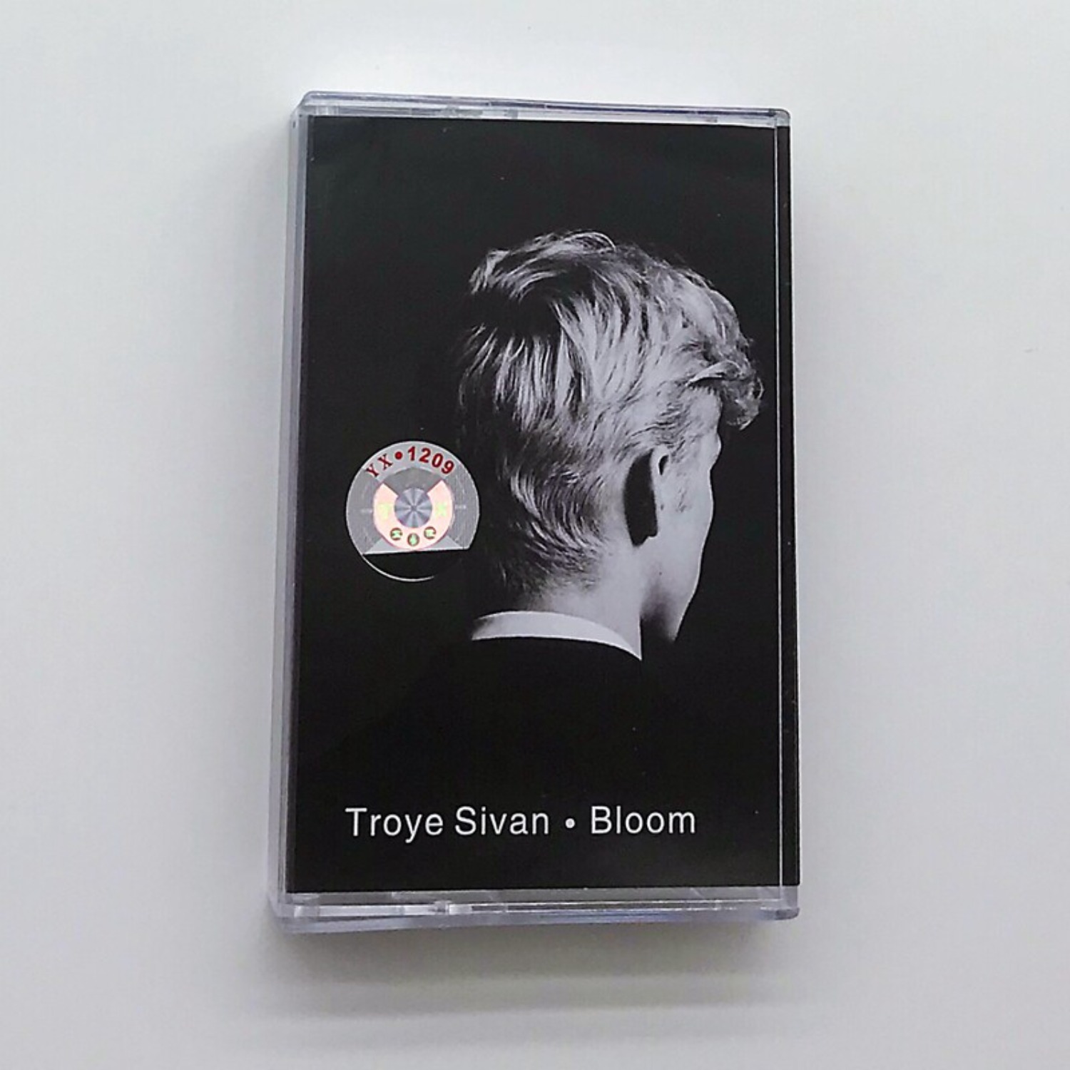 Rare Sealed Troye Sivan Bloom  - Vintage Collectible & Vintage Dolls ulasan dan harga